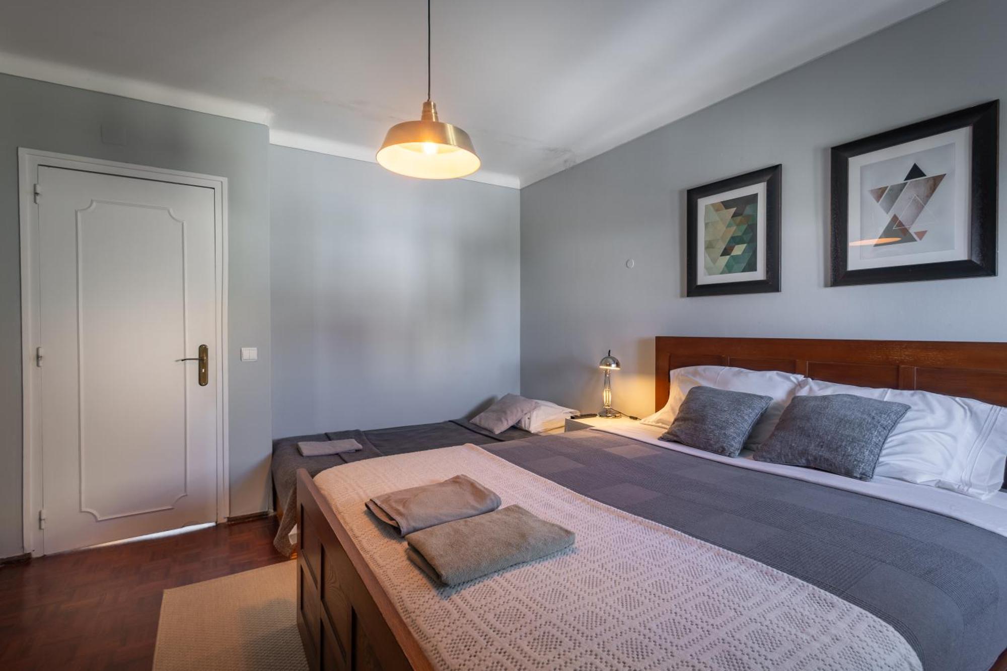 Mahouse Guesthouse Lisbon Bagian luar foto