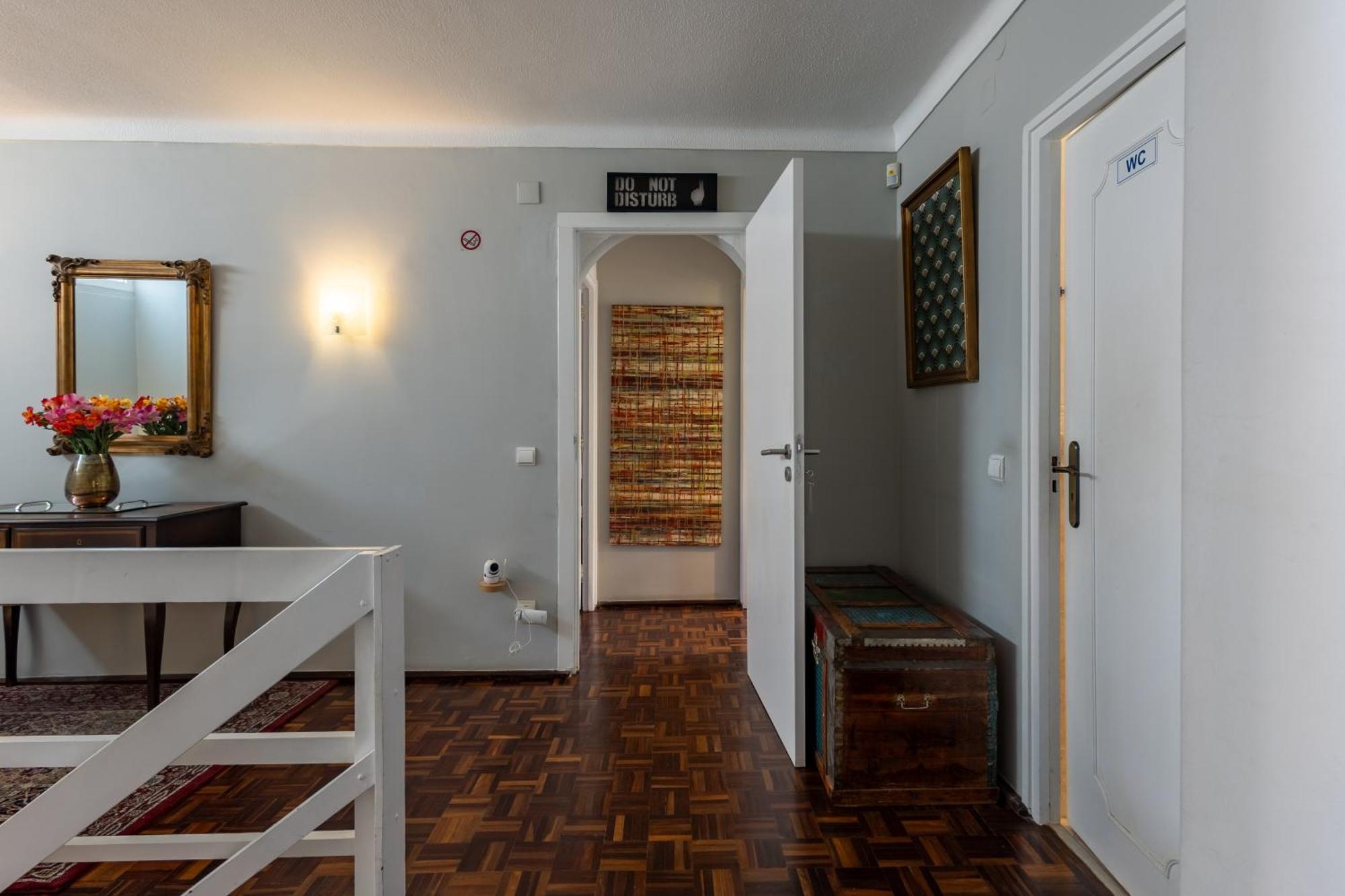 Mahouse Guesthouse Lisbon Bagian luar foto