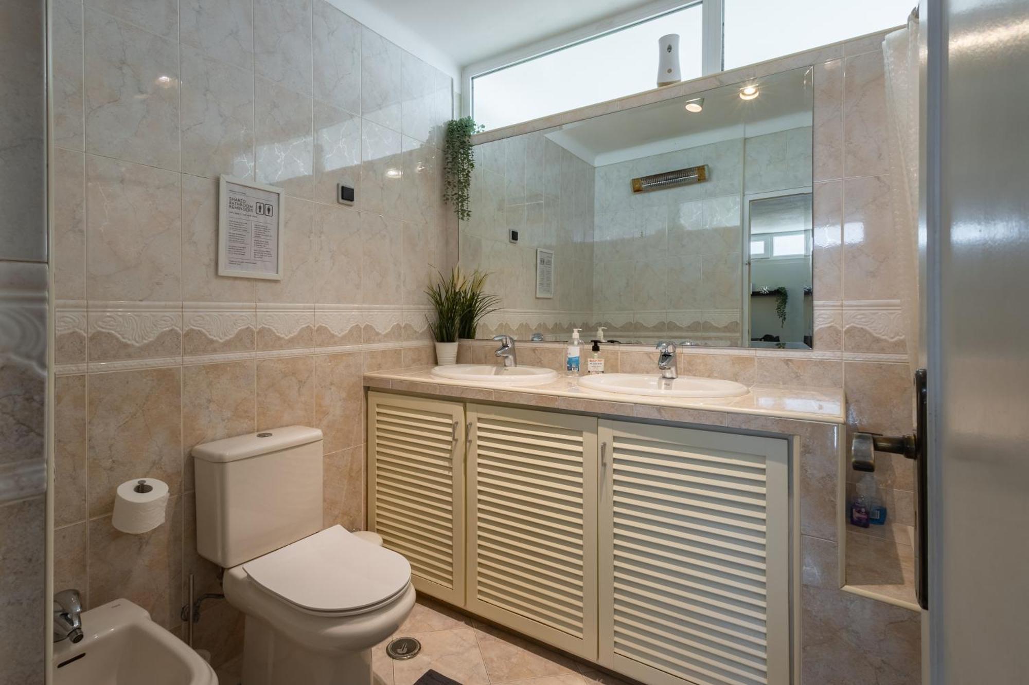 Mahouse Guesthouse Lisbon Bagian luar foto